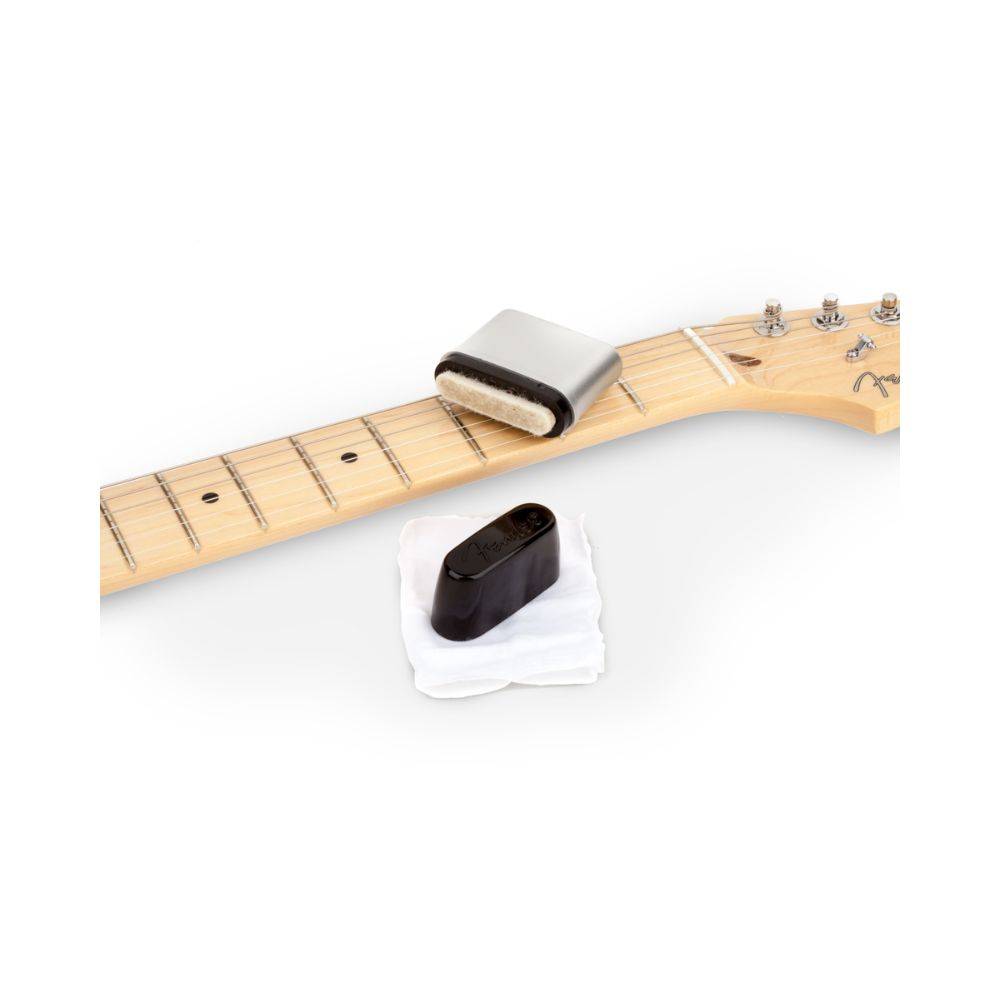 Fender Speed Slick Guitar String Cleaner