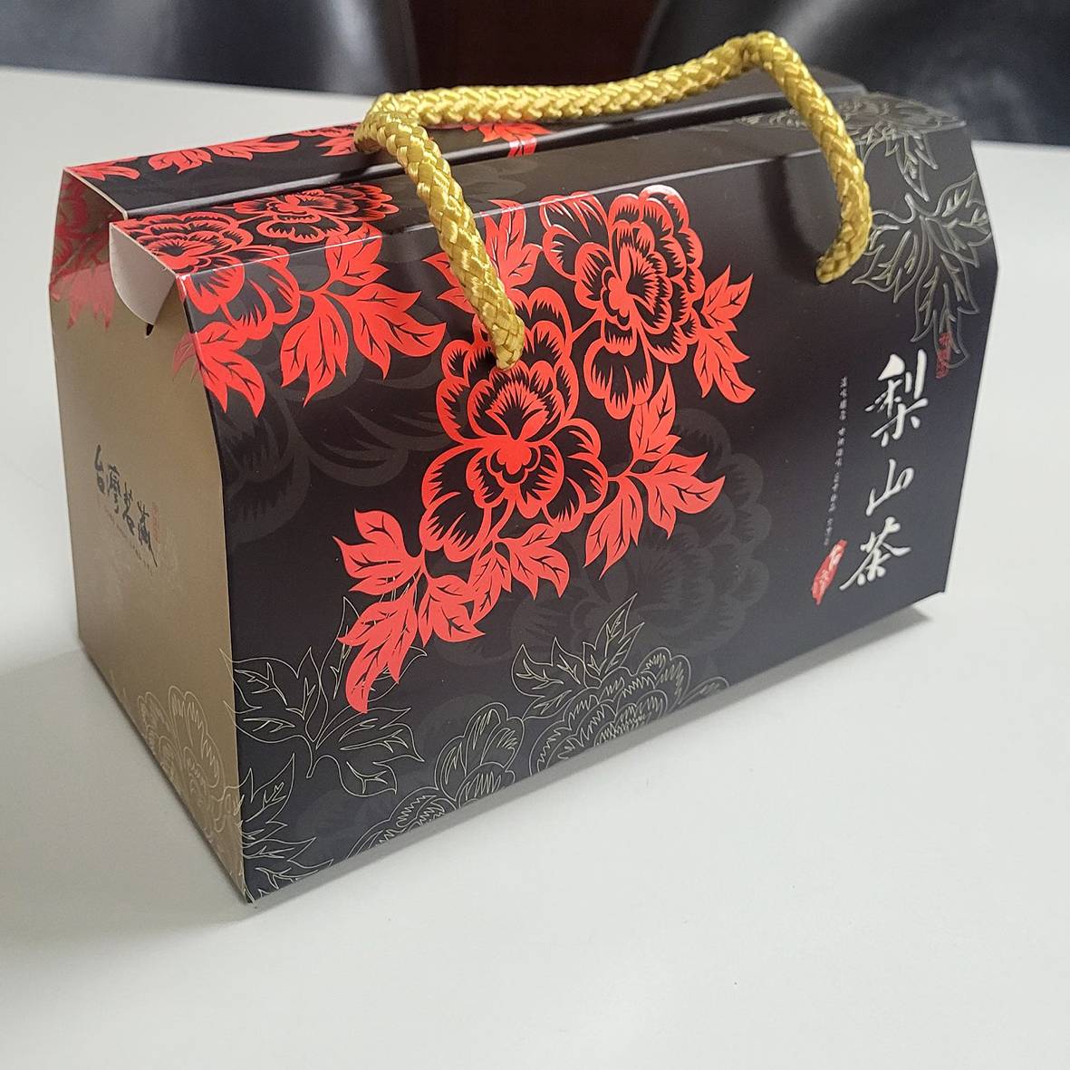 梨山手採烏龍高山茶15入/盒|-食來運轉幸福館-商品專區